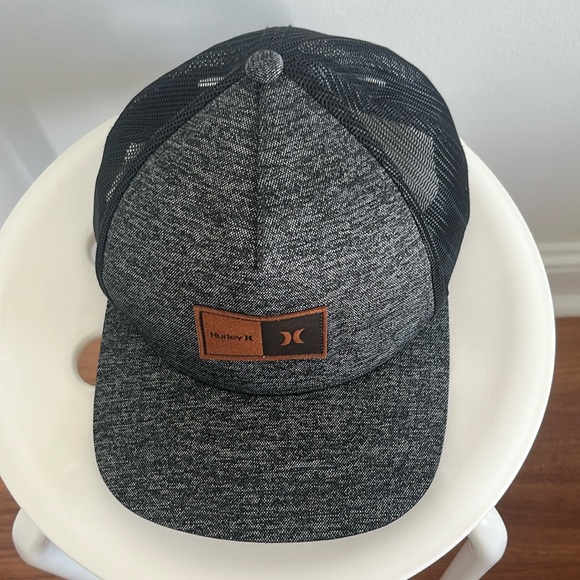 Hurly Trucker Cap - Picture 2 of 7